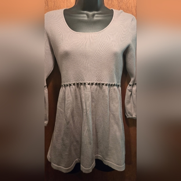 Tracy M gray beautiful studded long sleeve pullover szS - Picture 4 of 7